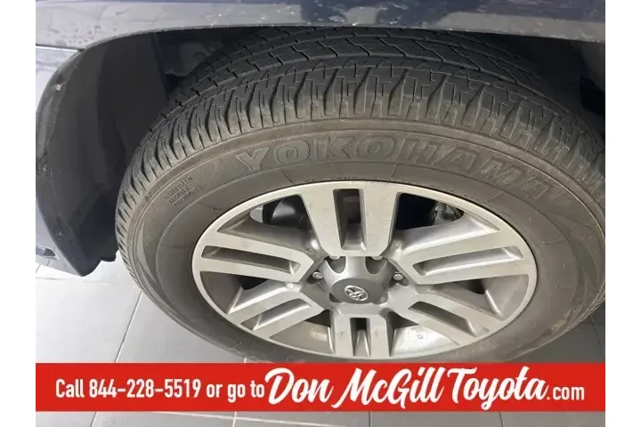 $39869 : Toyota 4Runner 2023 4x4 TRD image 2