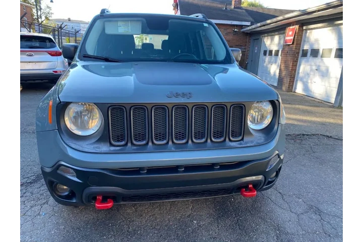 2016 Renegade image 3