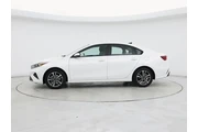 $18998 : Kia Forte 2023 LXS 4dr Sedan thumbnail