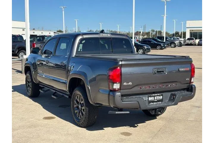 $30100 : Toyota Tacoma 2022 4x4 SR5 V image 5