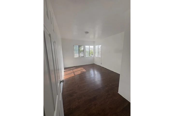 $2500 : Casa de renta image 3