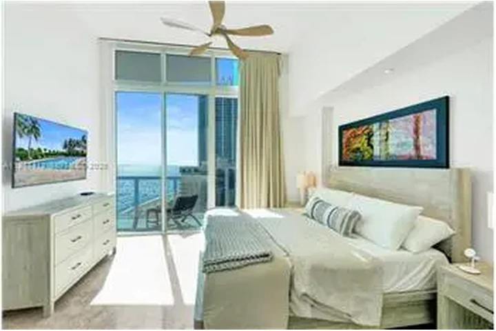 $4700 : Rental property with 1 bedro image 10