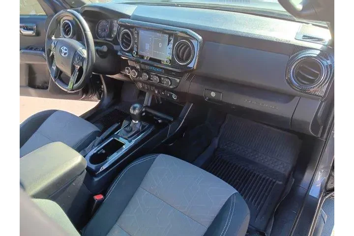 $35995 : Toyota Tacoma 2021 4x4 TRD S image 9