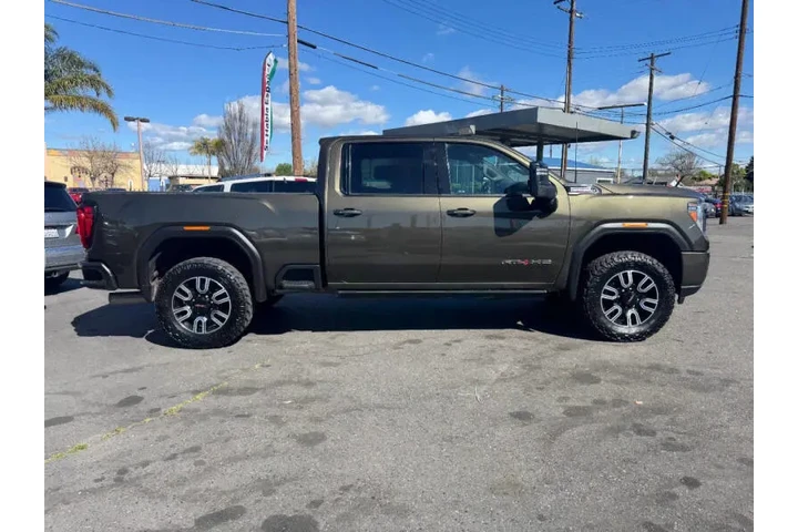 $43998 : 2023 GMC Sierra 2500HD AT4 image 9