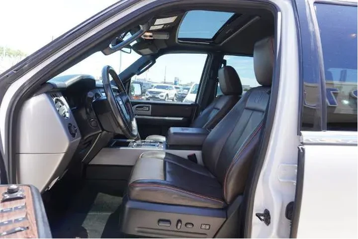 $26888 : Ford Expedition 2017 4x2 XLT image 7