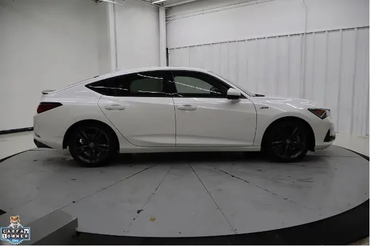 $27552 : Acura Integra 2023 4dr Liftb image 2