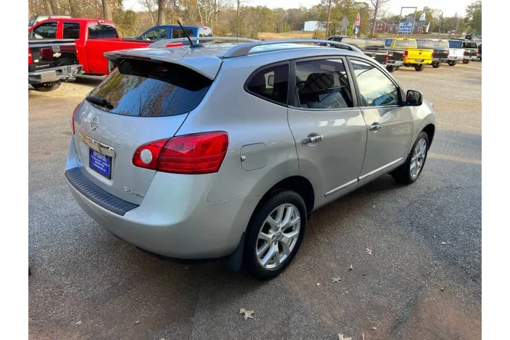 $7999 : 2013 Rogue SV w/SL Package image 5