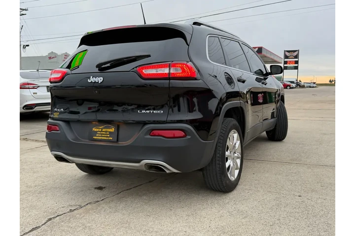 2017 Cherokee Limited 4WD image 9