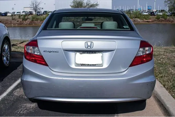 $9000 : Honda Civic 2012 EX 4dr Seda image 5