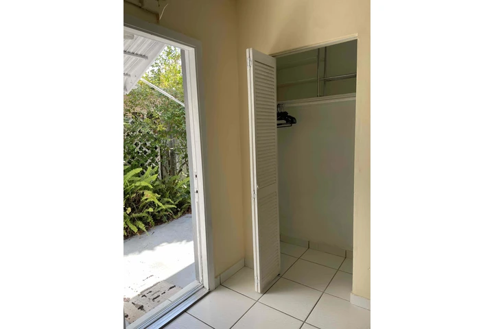 $1050 : Cuarto Privado Para Rentar image 8