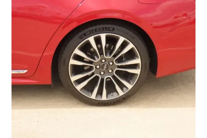 $35911 : Lincoln Continental 2020 AWD image 7