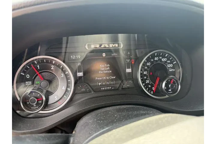 $34983 : Ram 1500 2022 4x4 Laramie 4d image 10