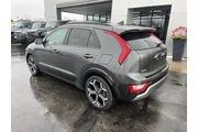 $22588 : Kia Niro 2023 EX 4dr Crossov thumbnail
