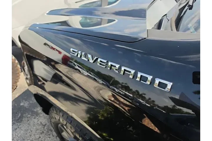$32990 : Chevrolet Silverado 1500 Lim image 8