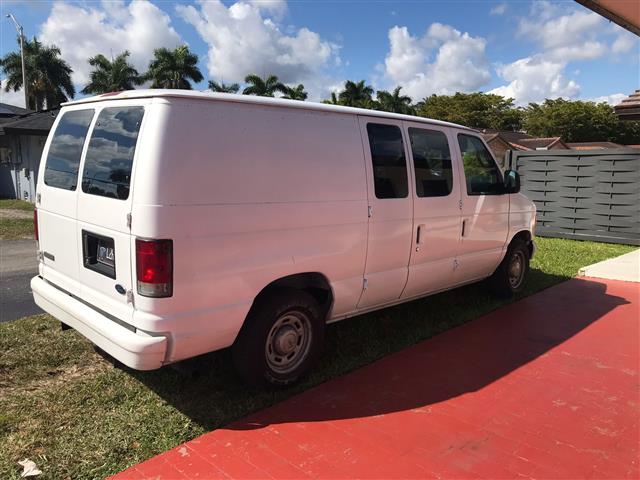 $4500 : Ford Cargo VAN E-150 Econoline image 4