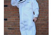 Bee Suits at Comfort Pro Suits en Lexington