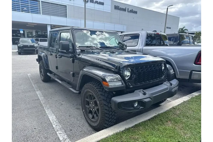 $34999 : Jeep Gladiator 2024 4x4 Will image 3