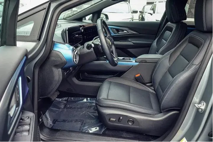 $23000 : Chevrolet Equinox EV 2024 LT image 2