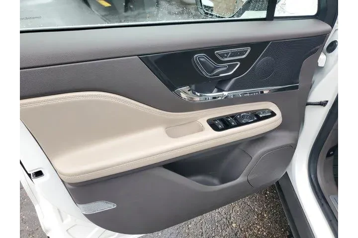 $38995 : Lincoln Corsair 2023 AWD Res image 10