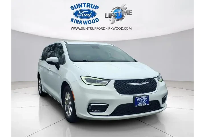 $23501 : Chrysler Pacifica 2023 Touri image 1