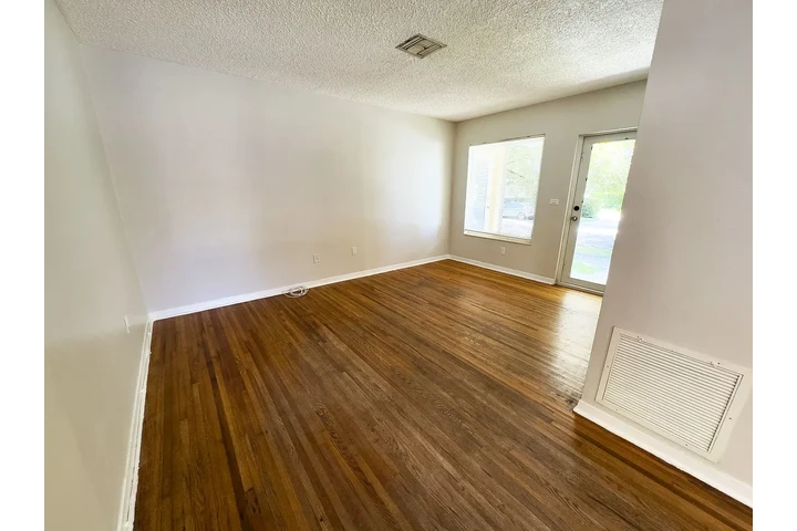 $900 : Recién pintado, listo para mud image 5