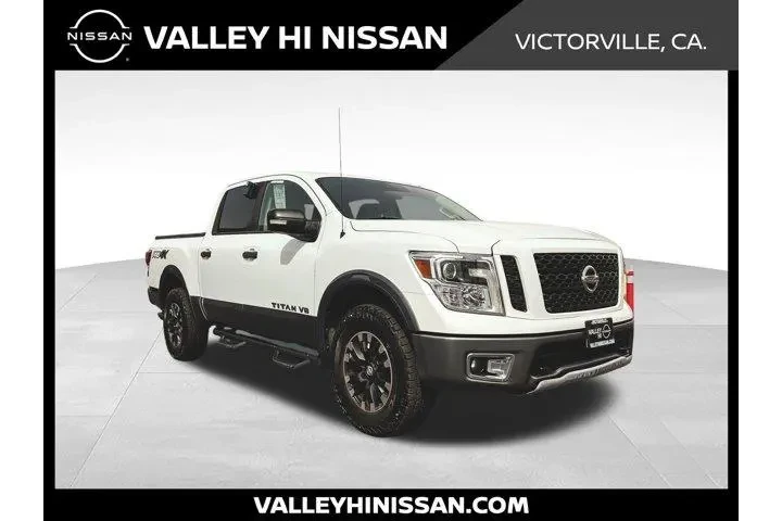$23777 : Nissan Titan 2018 4x4 PRO-4X image 1