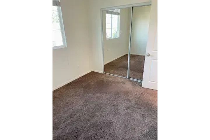 $3528 : APARTAMENTO BONITO EN L.A. image 2