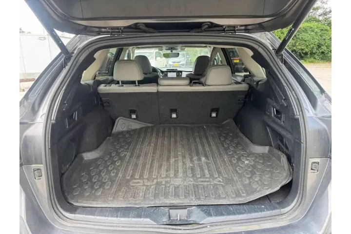$18900 : 2022 Outback Limited image 8