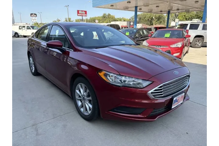 $13990 : 2017 Fusion SE image 5