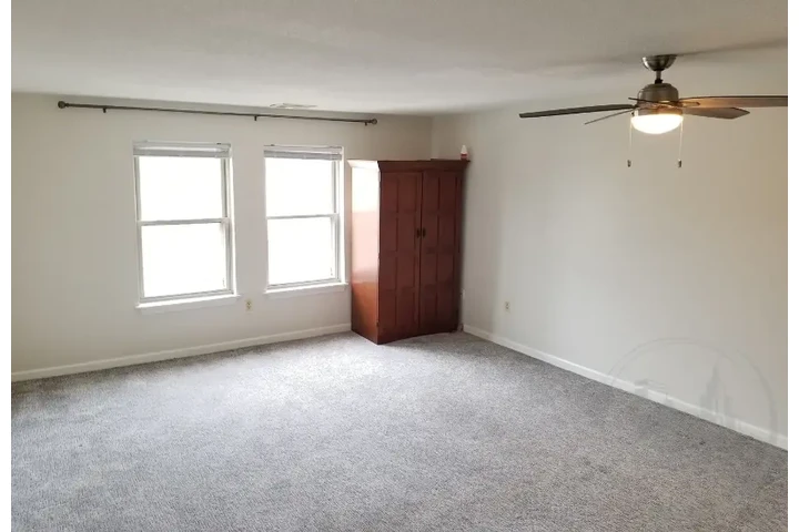 $1100 : Whittier todas las comodidades image 1