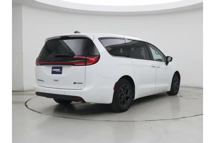 $32998 : Chrysler Pacifica Plug-In Hy image 8