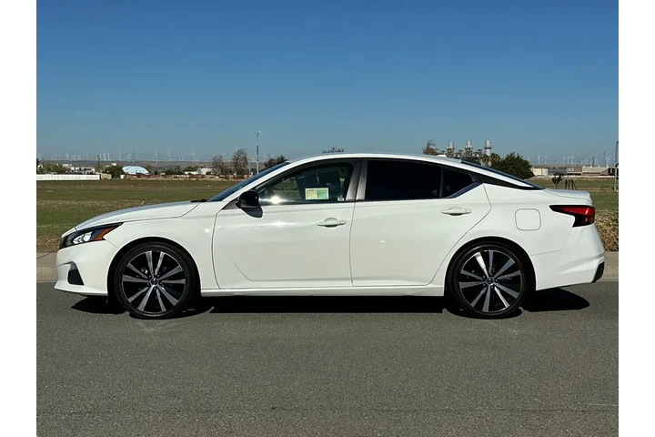 $18559 : Nissan Altima 2022 2.5 SR 4d image 7