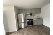 $2200 : 1 bedroom apartment thumbnail