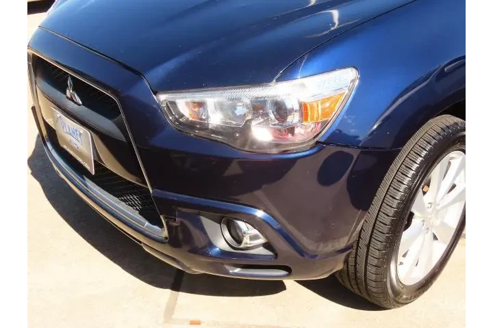 $7999 : Mitsubishi Outlander Sport 2 image 3
