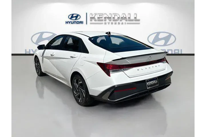 $18245 : Hyundai ELANTRA 2025 SEL Spo image 4