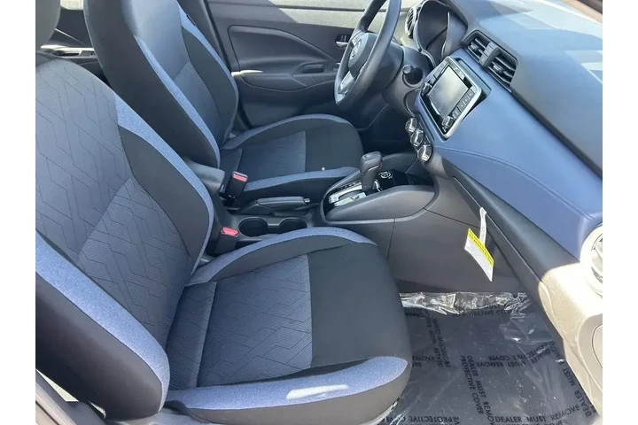 $19995 : Nissan Versa 2025 SV 4dr Sed image 9