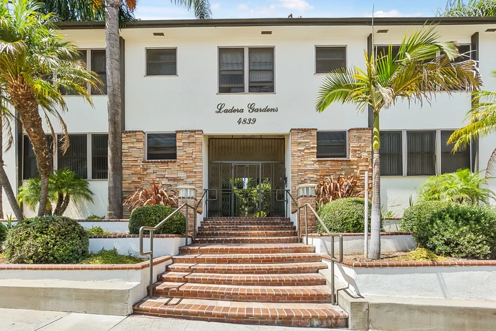 $1795 : Ladera 1 Bd 1 Bath $1,795 image 1