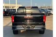 $28499 : GMC Sierra 1500 2020 4x4 SLT thumbnail