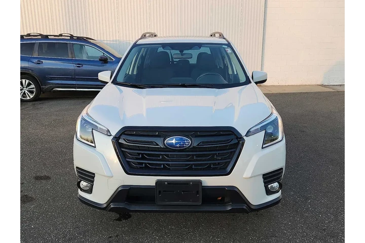 $26929 : Subaru Forester 2023 AWD Pre image 2