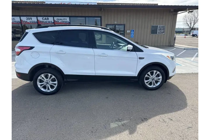 $10999 : 2018 Escape SE image 7
