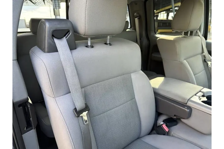$9888 : 2005 F-150 XLT image 7