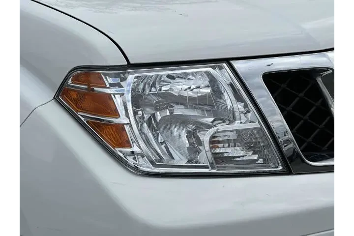 $20450 : Nissan Frontier 2019 4x4 S 4 image 7