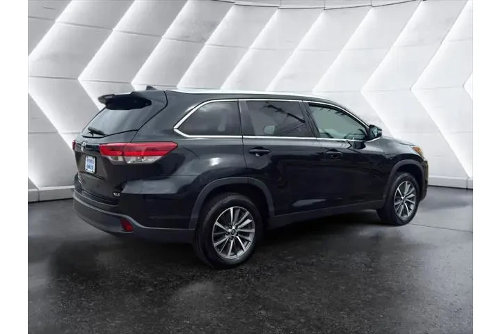 $15995 : Toyota Highlander 2019 XLE 4 image 7