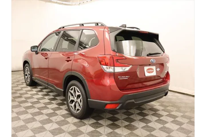 $27492 : Subaru Forester 2024 AWD Pre image 3