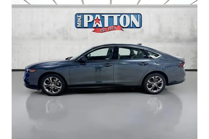 $27480 : Honda Accord 2024 EX 4dr Sed image 4