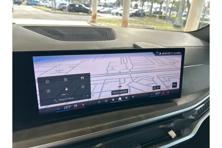 $39642 : BMW X5 2024 AWD xDrive40i 4d image 10