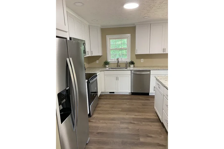 $1300 : 6900 Chisholm Ave, Van Nuys, C image 6