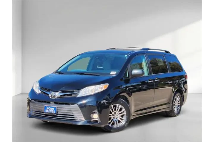 $23400 : Toyota Sienna 2018 XLE 8-Pas image 1