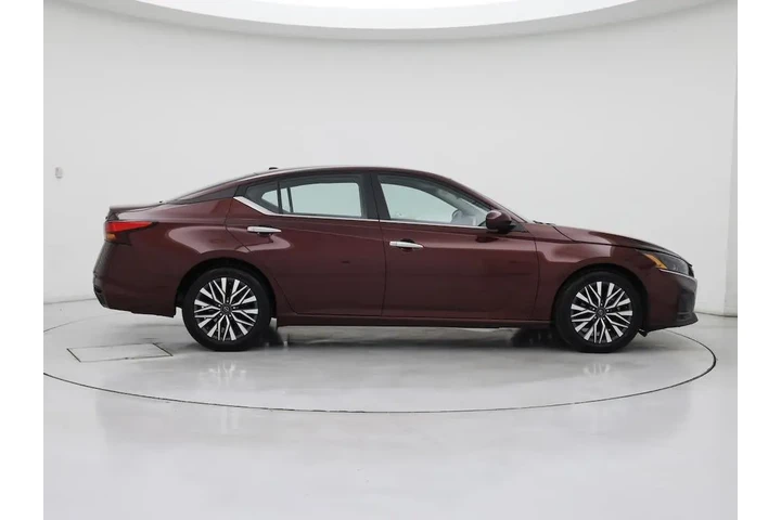$19998 : Nissan Altima 2023 2.5 SV 4d image 7