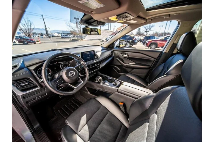 $24988 : Nissan Rogue 2024 AWD SV 4dr image 9